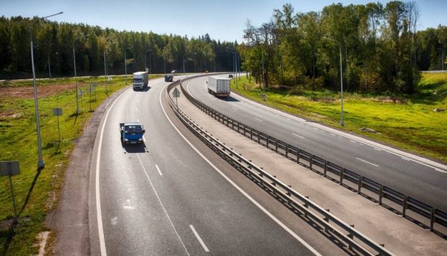 Автомобилистов начнут штрафовать на крупные суммы за неоплаченный проезд по платной дороге