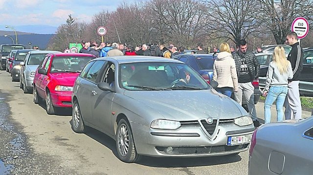 Шумиха вокруг растаможки авто: кто получит прибыль от нового закона