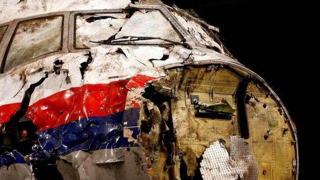 Гибель рейса MH17: как менялись версии российских СМИ