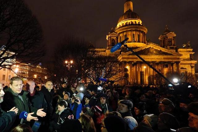 Ректоры вузов Санкт-Петербурга попросили передать Исаакий РПЦ