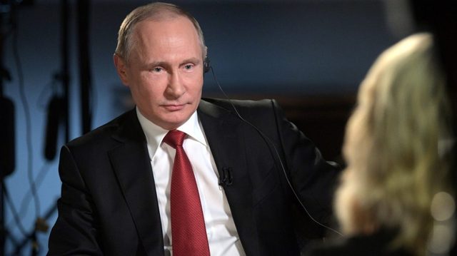 Альфред Кох: Путин думает, что его кто-то хочет вые*ать в жо*у…