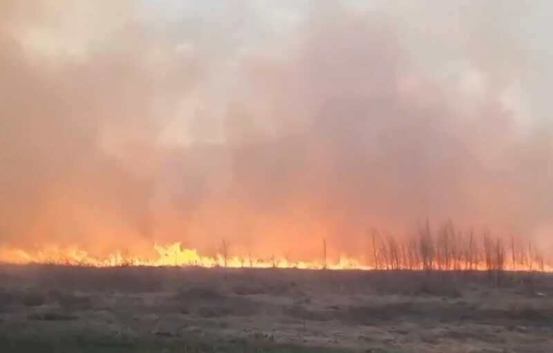 В Амурской области жители страдают от густого дыма и пепла