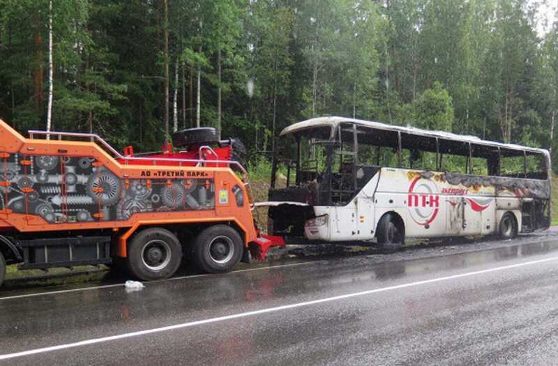 В Ленинградской области сгорел рейсовый автобус