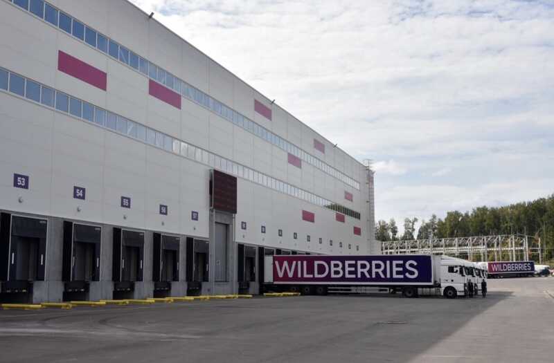 Женщинам на складах Wildberries запретили носить лифчики