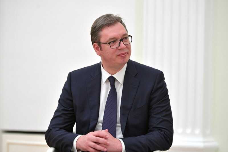 Самолет президента Сербии вылетел из Баку, где был вынужден приземлиться из-за налета дронов