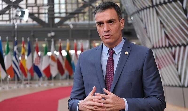 Тысячи людей в Мадриде требуют отправить премьера Испании в отставку