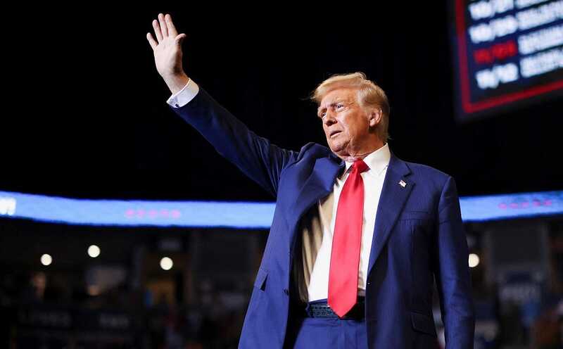 Трамп может поехать в Стамбул для переговоров, но решение еще не принято