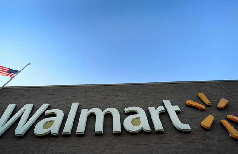 Трамп подверг критике Walmart за повышение цен из-за введения пошлин
