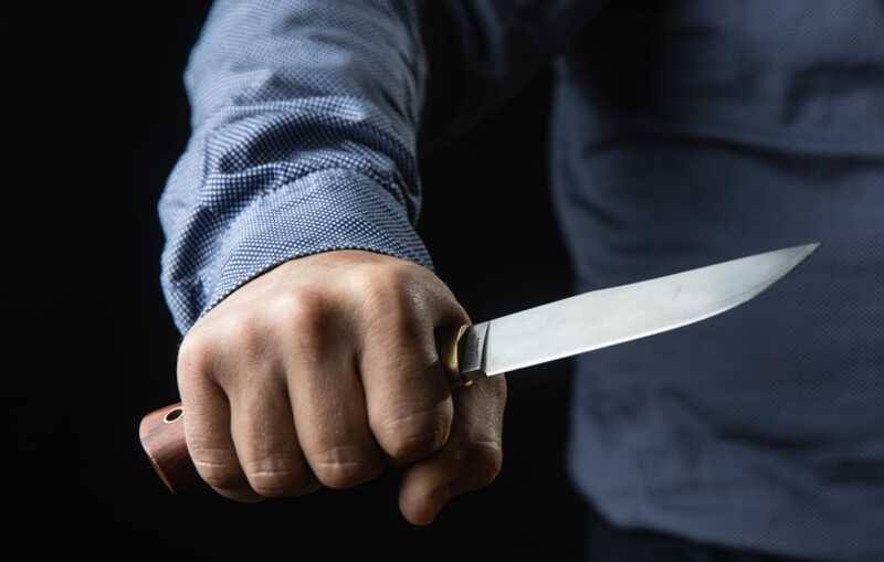 В Кировской области студент случайно ранил школьника ножом во время урока