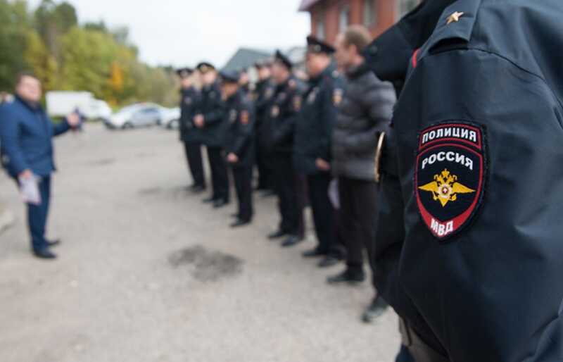 «Могу зарезать любого»: бывший начальник МВД угрожал пассажирам и снова ушёл от наказания