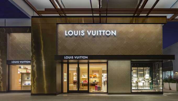 Louis Vuitton купила за $15,8 млрд Tiffany